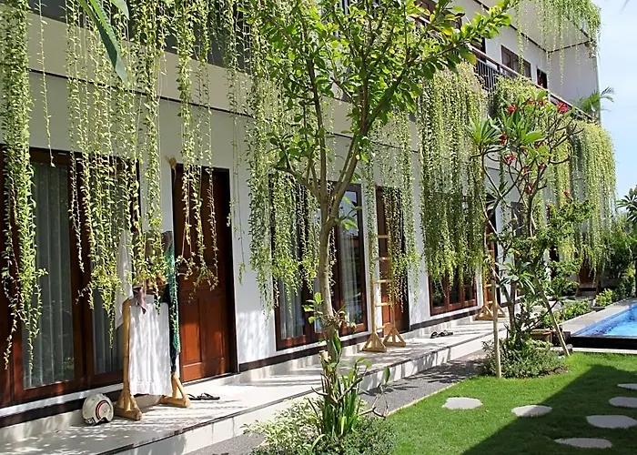 Bali Full Moon Guest house 4*